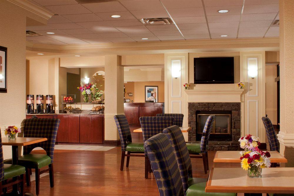 Springhill Suites By Marriott Atlanta Кенесоу Екстериор снимка