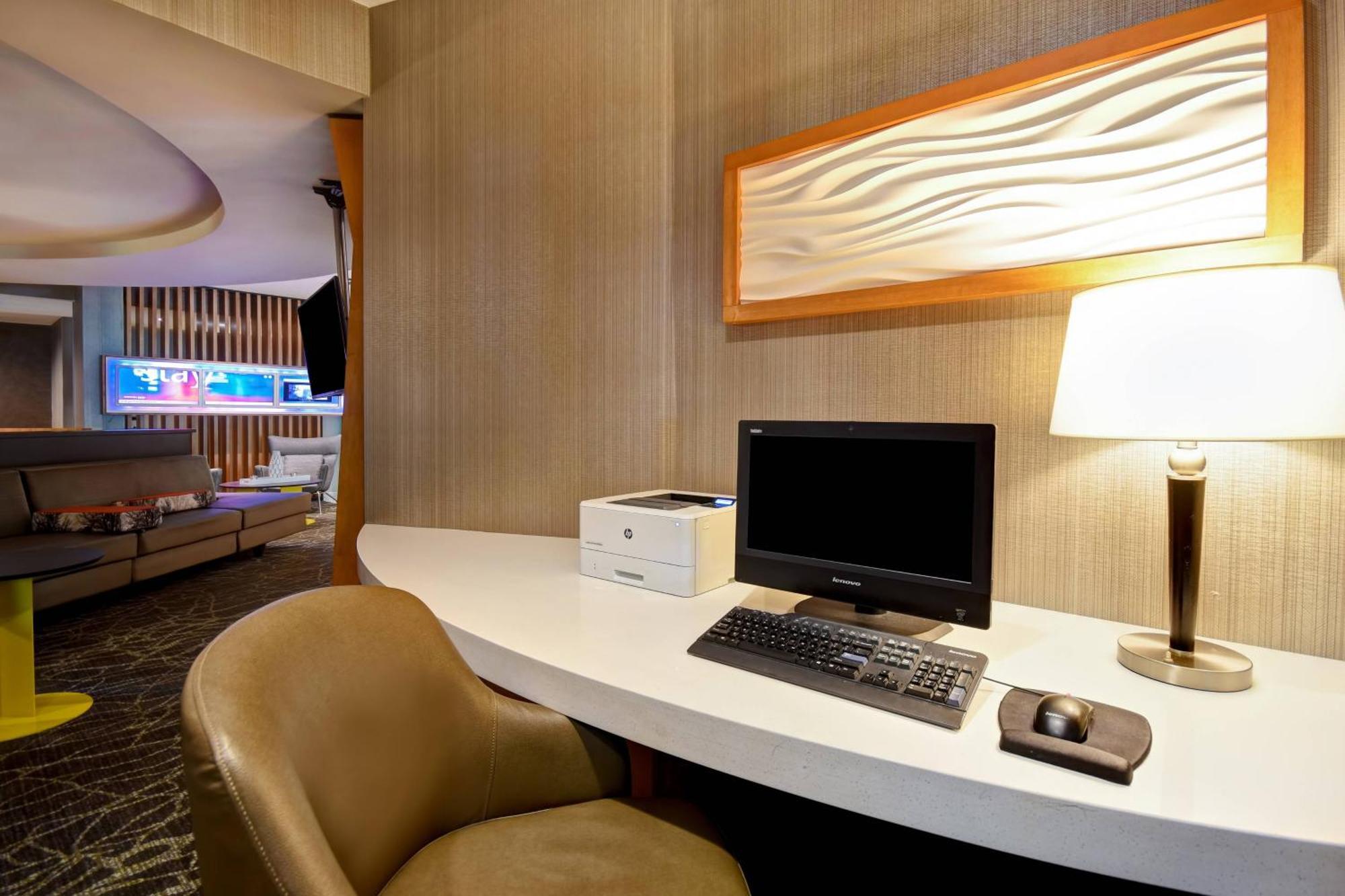 Springhill Suites By Marriott Atlanta Кенесоу Екстериор снимка