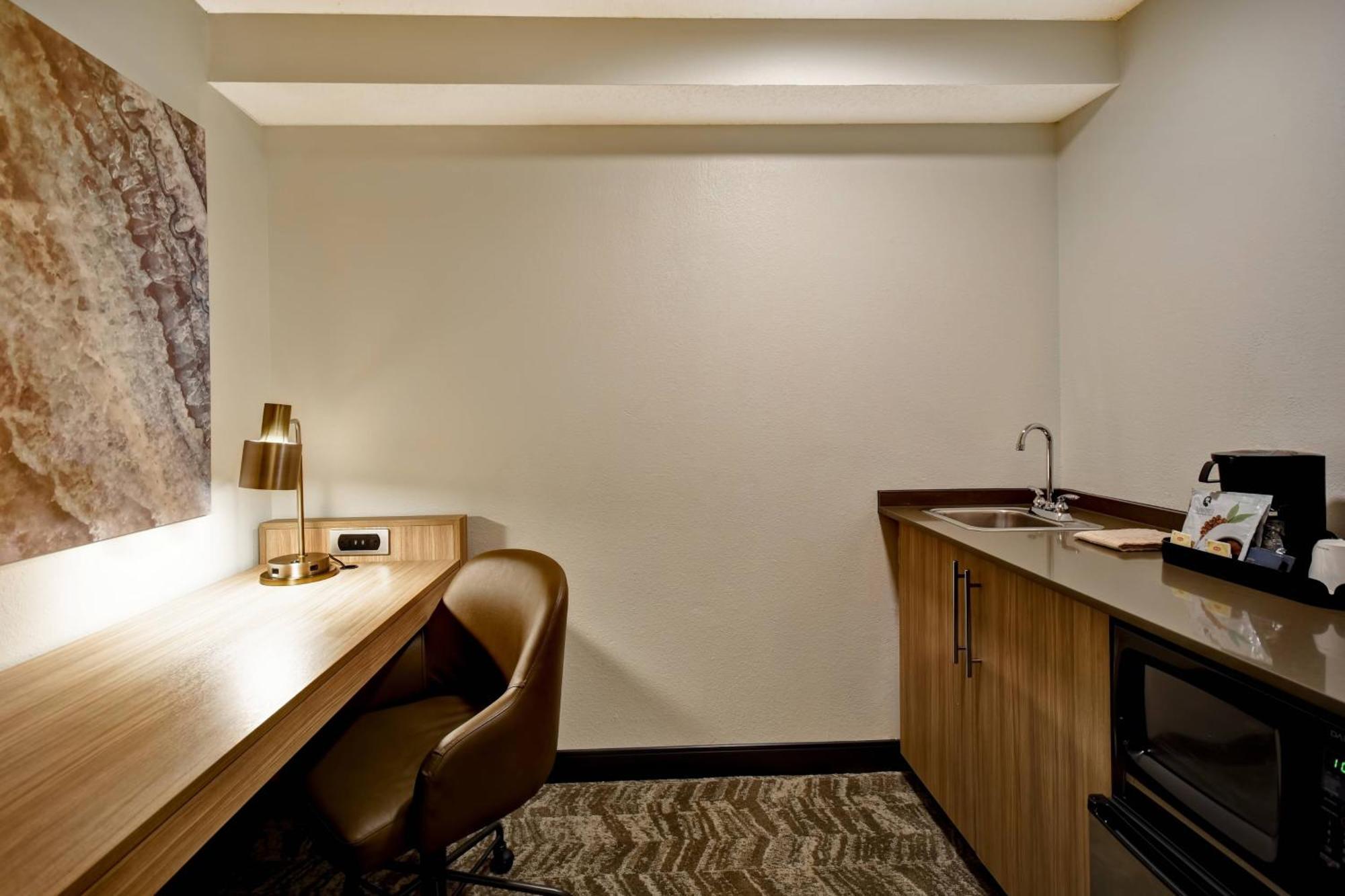 Springhill Suites By Marriott Atlanta Кенесоу Екстериор снимка